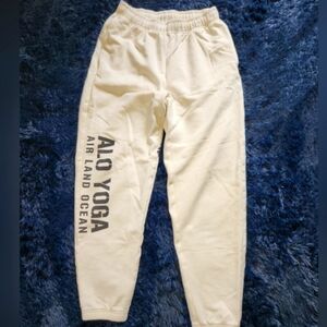Alo yoga air land ocean boyfriend fit varsity sweatpants size large